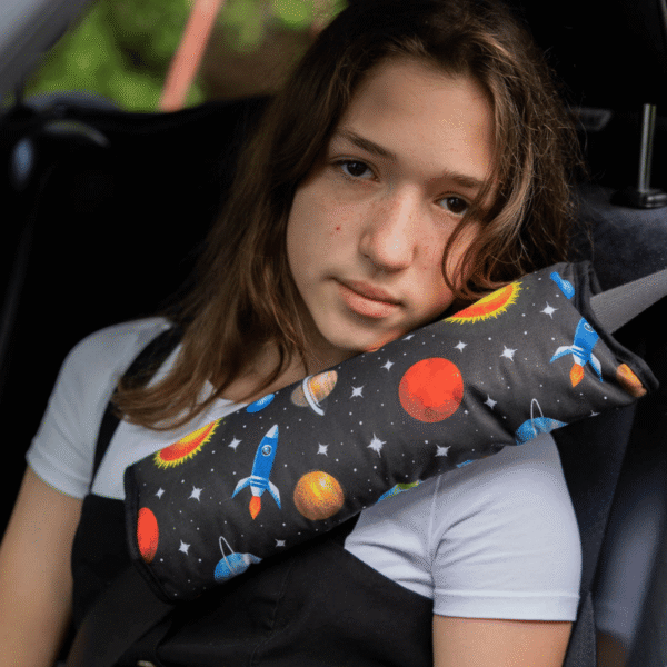 PODUSZKA I NAKŁADKA na pas bezpieczeństwa 2w1 kosmos