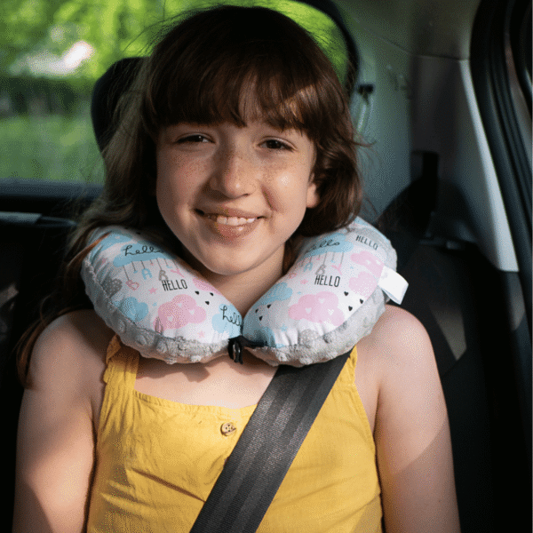 Poduszka podróżna na szyję rogal dla dzieci bawełna minky wygodna – chmurki