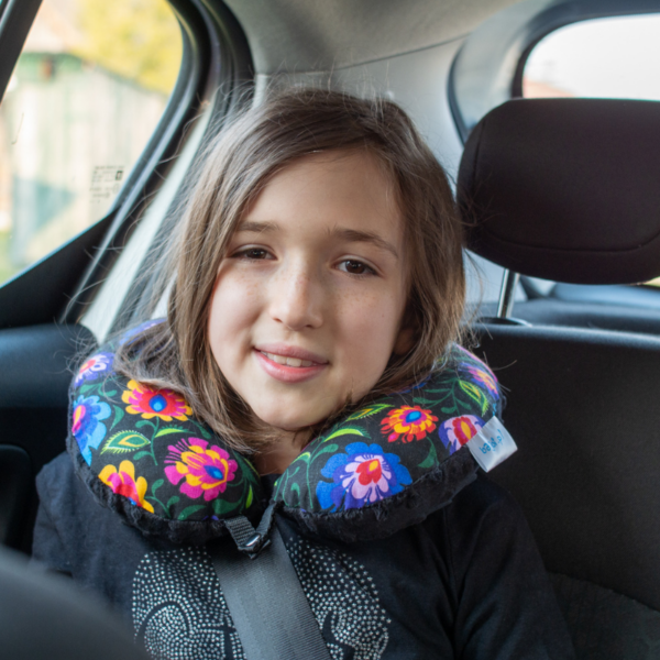 Poduszka podróżna na szyję rogal dla dzieci bawełna minky wygodna – folk czarny